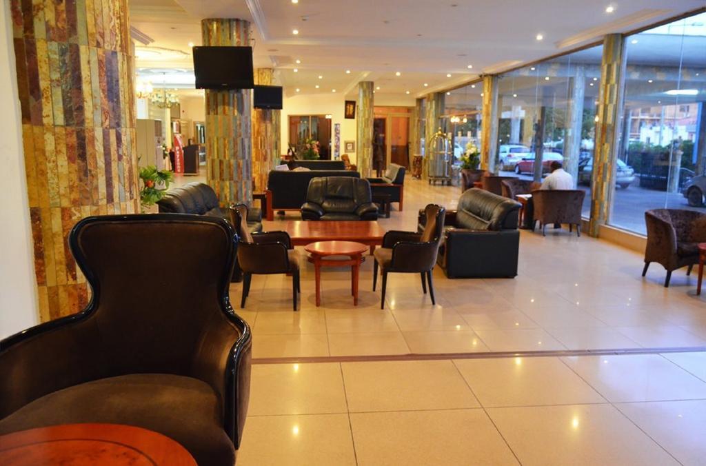 Mensvic Grand Hotel Akkra Exterior foto