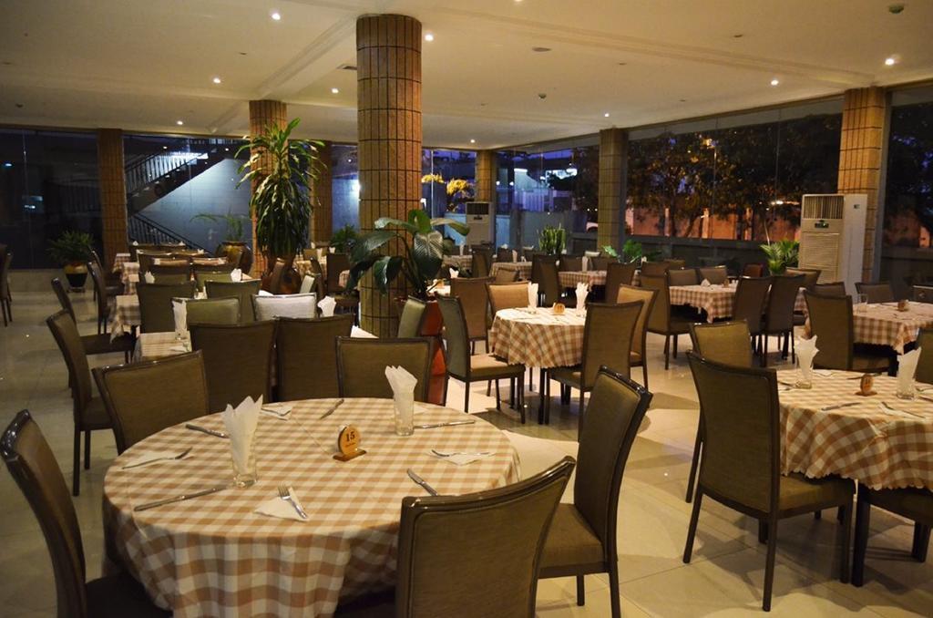 Mensvic Grand Hotel Akkra Exterior foto