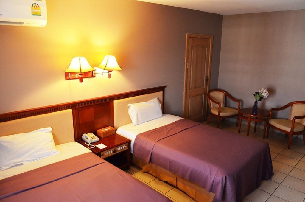 Mensvic Grand Hotel Akkra Zimmer foto